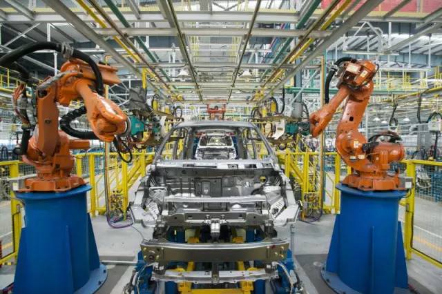 鑫源汽車，給誰造車比造什么車更重要 | 洞察